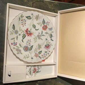Andrea by Sadek porcelain plate and pie server